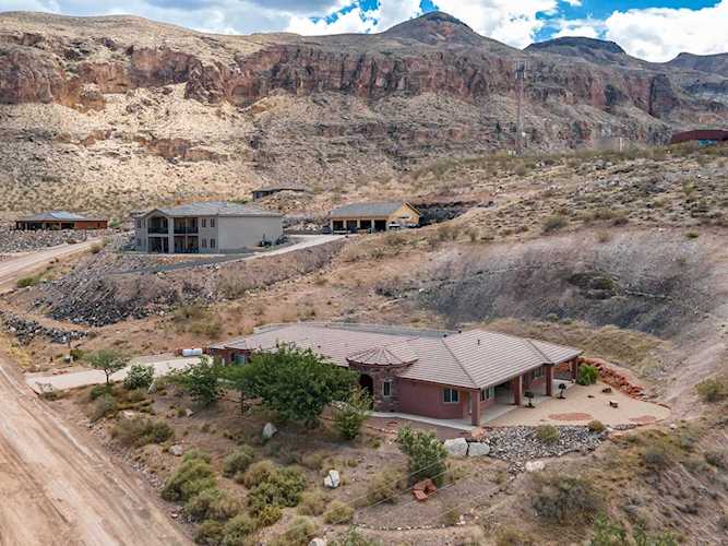 957 W 3270 S Hurricane, UT 84737