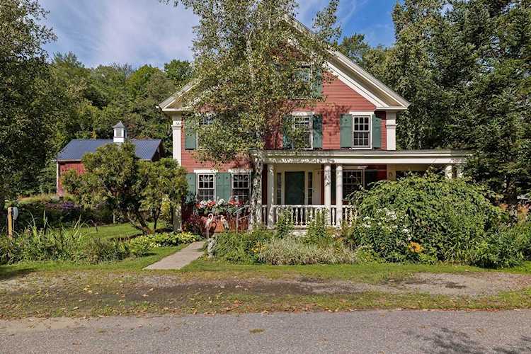 55 Conway Ct Coventry, VT 05825