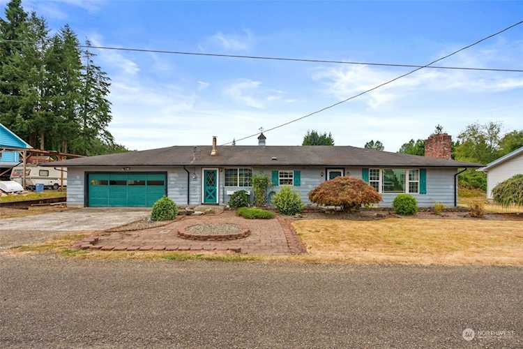 1354 Dolan St Raymond, WA 98577