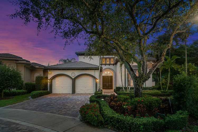 17881 Villa Club Way Boca Raton, FL 33496