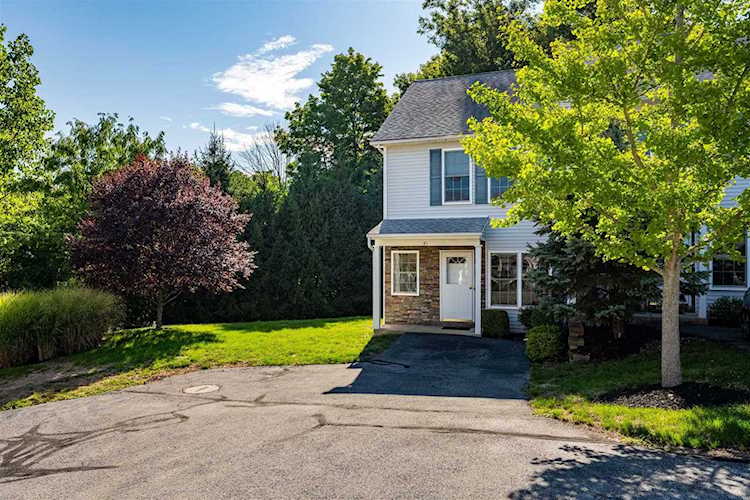 45 Aveonis Ct Fishkill, NY 12524