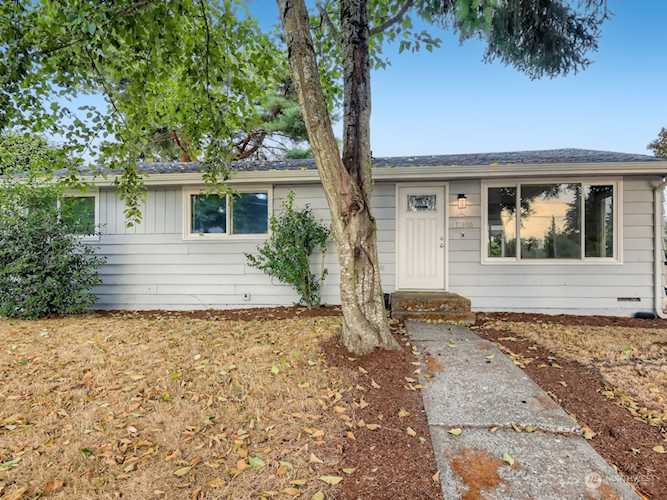 11860 14th Ave S Burien, WA 98168