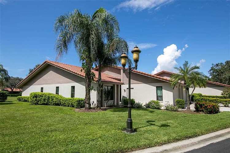3981 Wilshire CIRCLE E #195 Sarasota, FL 34238