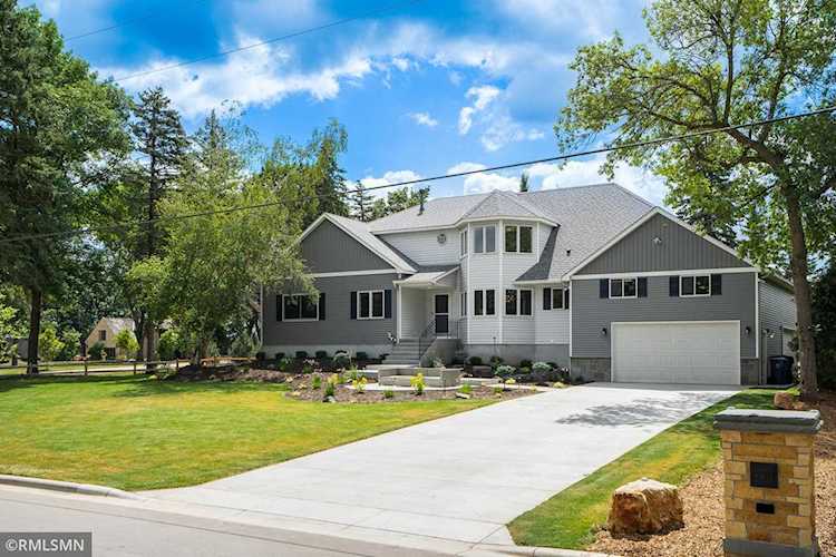3011 Overlook Drive Bloomington, MN 55431