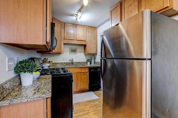 440 Ridgewood Avenue #3 Minneapolis, MN 55403