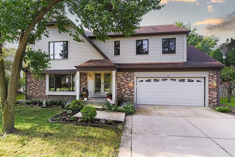 703 W Nichols Rd W Arlington Heights, IL 60004