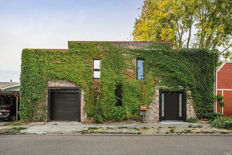 15 Kent Street Petaluma, CA 94952