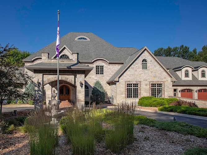 1071 Hill Dr Oneida, Village of Hobart, WI 54155