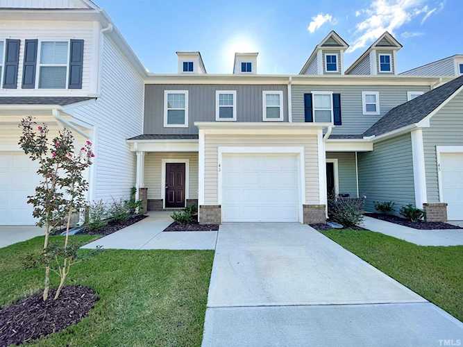 41 Willow Green Drive Clayton, NC 27527