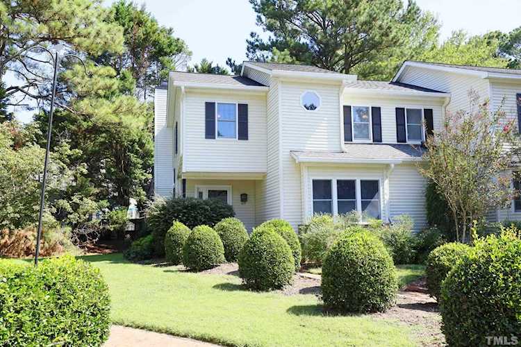 419 E Wintercrest Pittsboro, NC 27312