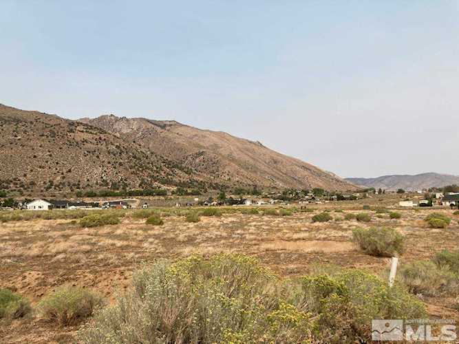 341 Angelina Circle Wellington, NV 89444