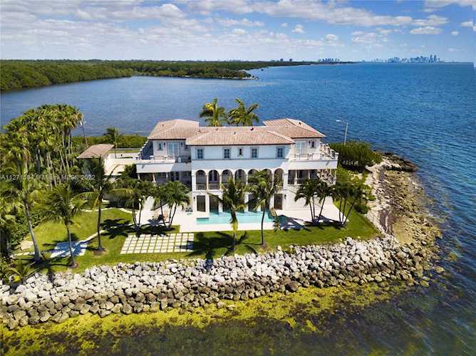 650 Lugo Ave Coral Gables, FL 33156