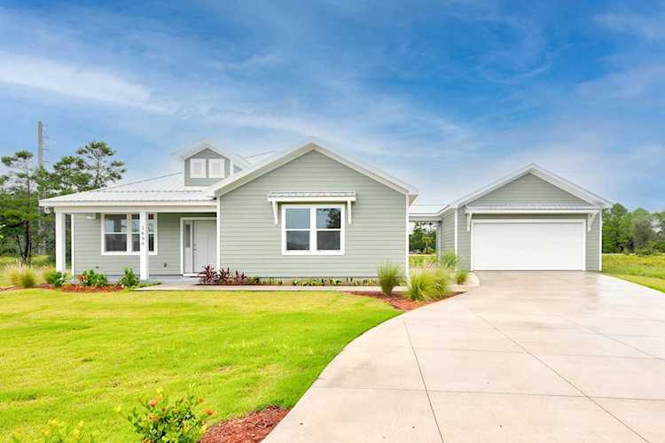 1699 St. George's Court East Point, FL 32328