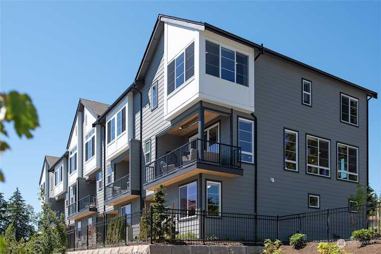 18875 67th Dr NE #2 Kenmore, WA 98028
