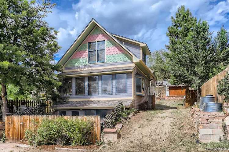 208 High St Lyons, CO 80540