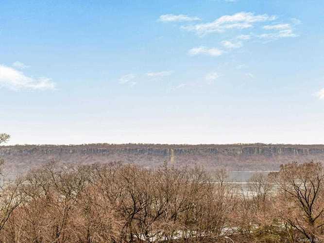 3671 Hudson Manor Terrace #4K Bronx, NY 10463