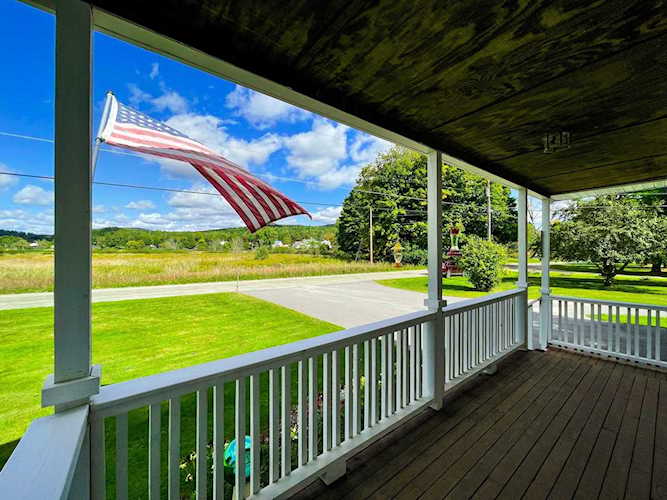 17 Palmer Ln Jericho, VT 05465