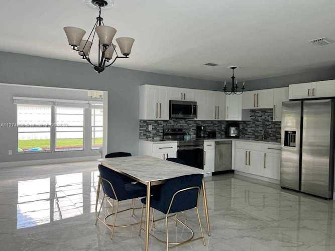 7900 Sunset Strip Sunrise, FL 33322