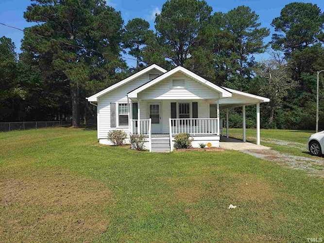 11246 S Us 301 Highway Benson, NC 27504
