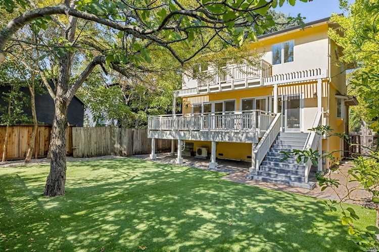 55 Sais Avenue San Anselmo, CA 94960