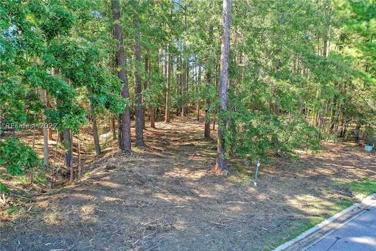 8 Dory Ct Bluffton, SC 29909