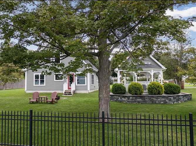 648 South Main St Alburgh, VT 05463