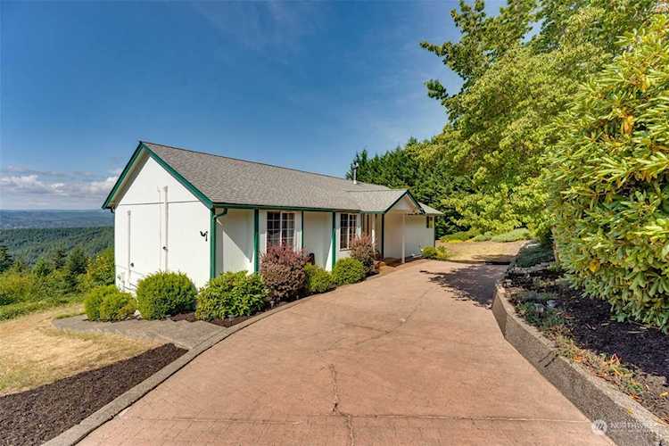 207 Astro Dr Kelso, WA 98626