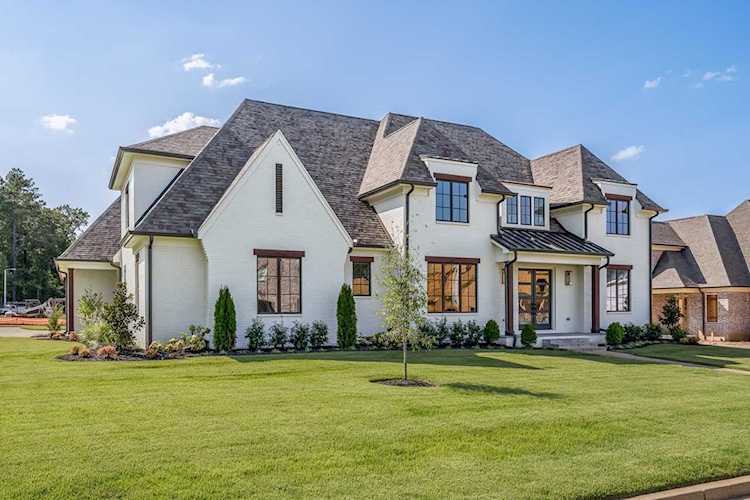 2499 Allelon Bend Ln Germantown, TN 38138