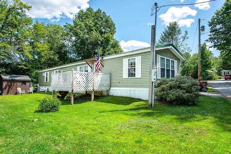 Bean Group | 2 Hemlock St Exeter 03833 NH | home for sale Photo 1