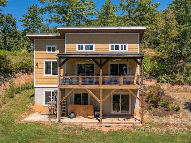 126 Bartram Way Black Mountain, NC 28711