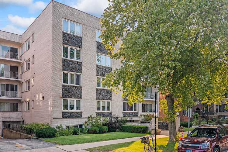 1057 W Pratt Blvd #3B Chicago, IL 60626