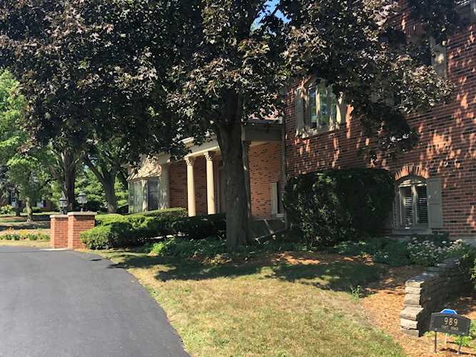 989 Taft Rd Hinsdale, IL 60521
