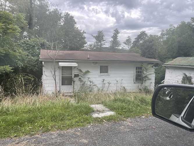 795 Caldwell Hill Loop Caldwell, WV 24925