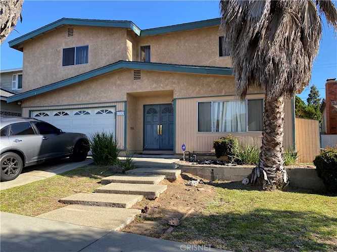 1332 E Elsmere Dr Carson, CA 90746