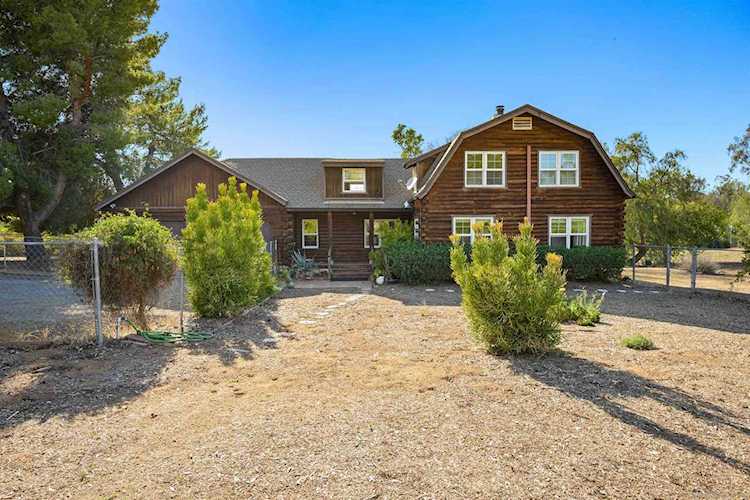 29271 The Yellow Brick Rd Valley Center, CA 92082