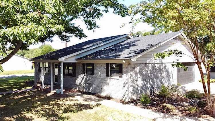 508 W Lucas St Clarksville, AR 72830