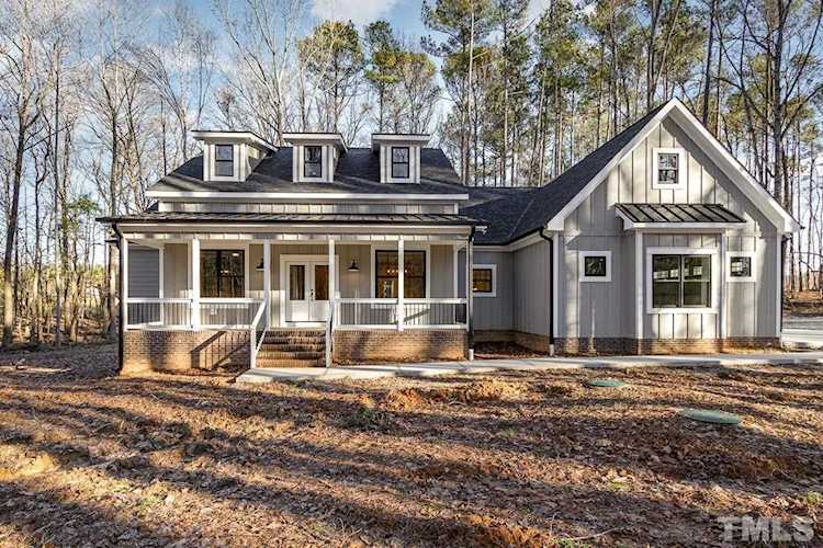 4621 Hibiscus Lane Chapel Hill, NC 27516
