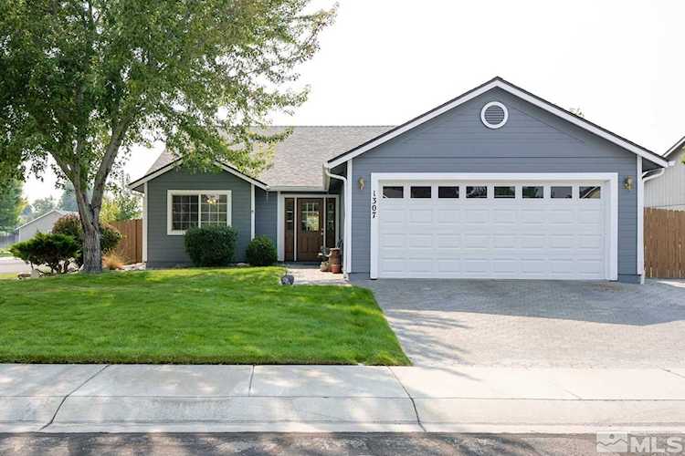 1307 W Aylesbury Ct Gardnerville, NV 89410-5828