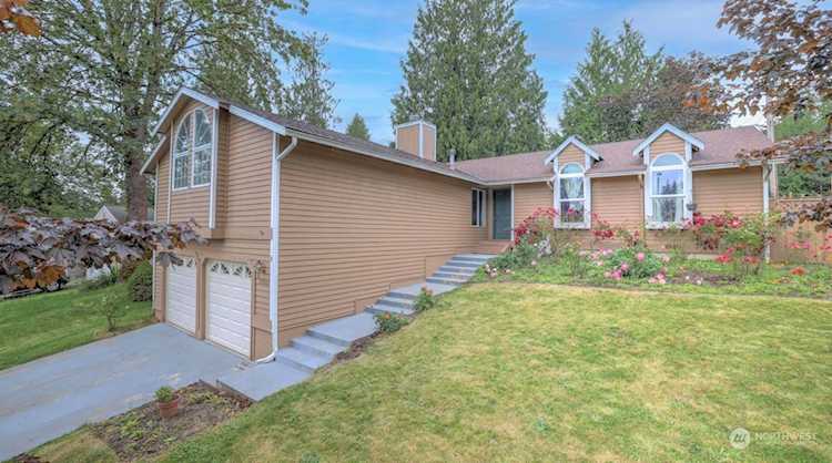 19922 SE 266th St Covington, WA 98042