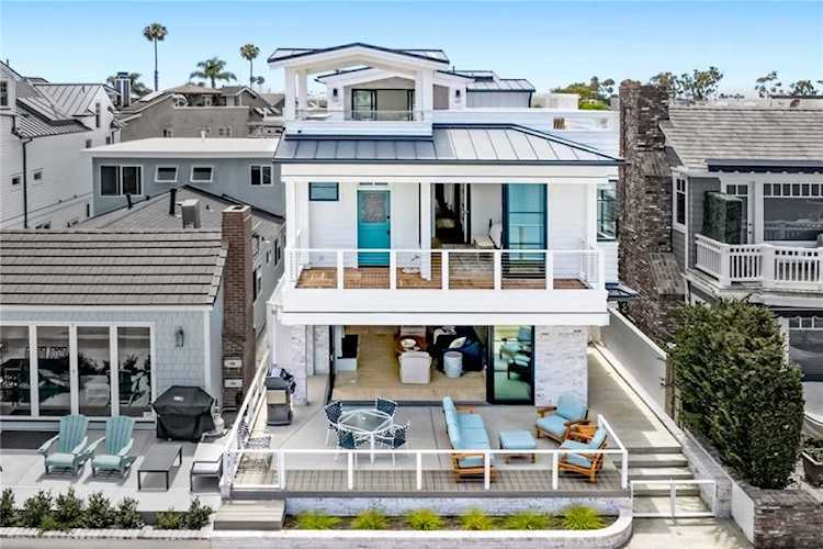 225 E Bay Front Newport Beach, CA 92662