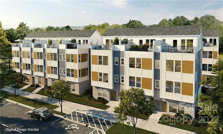 5007 York Park Ln Charlotte, NC 28217