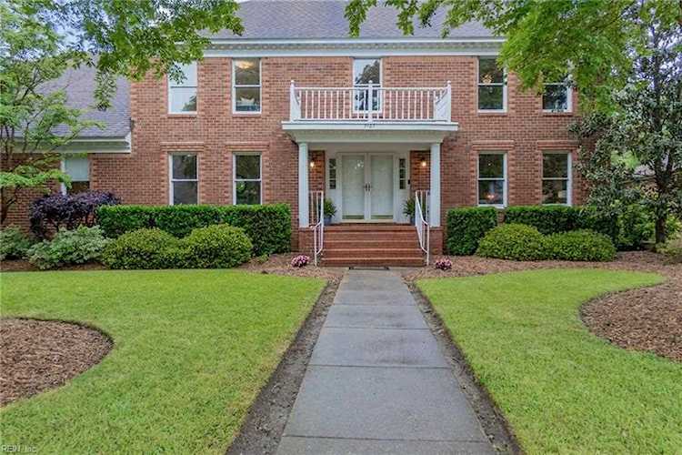 7107 Grayfalcon Dr Norfolk, VA 23518