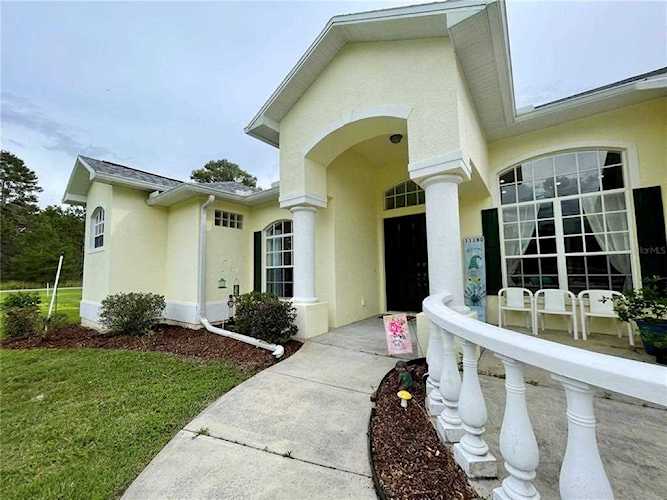 11180 Flock Ave Weeki Wachee, FL 34613
