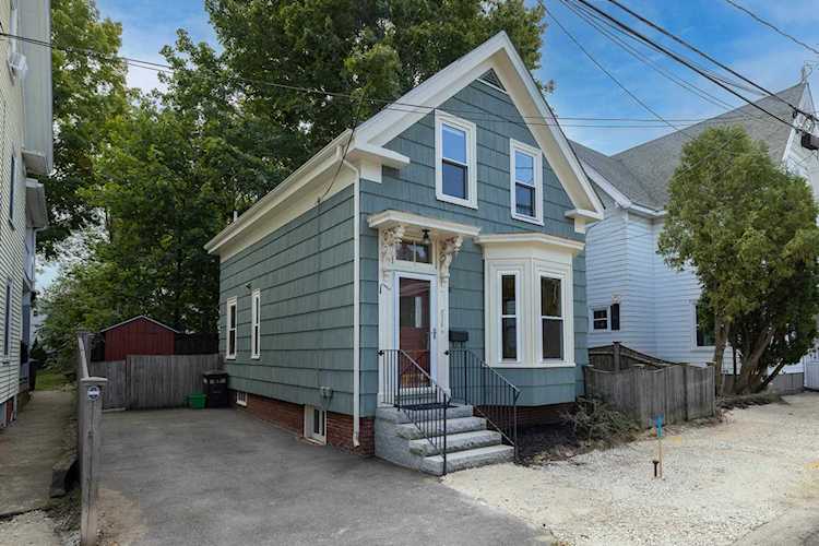 834 State St Portsmouth, NH 03801