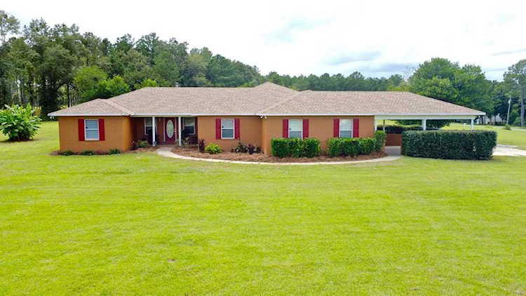 615 Quail Roost Dr Quincy, FL 32352