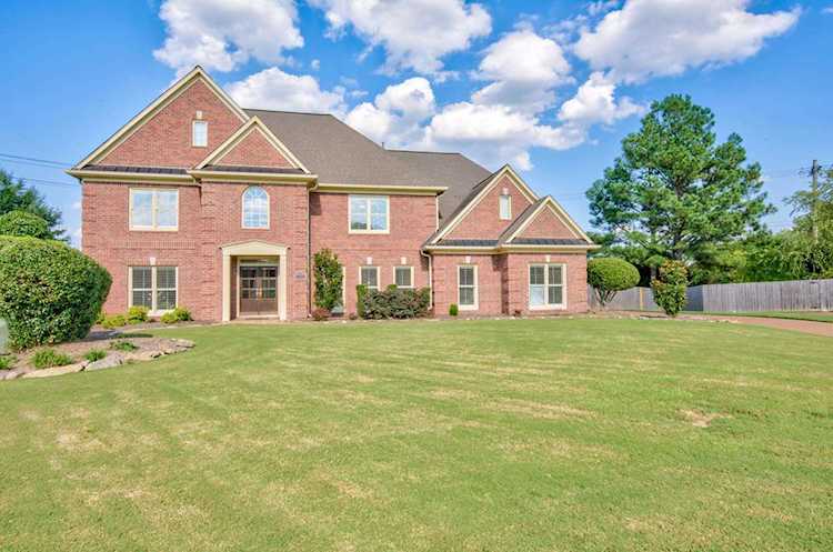 9108 E Grovelawn Cv Germantown, TN 38139 | MLS 10133738 Photo 1