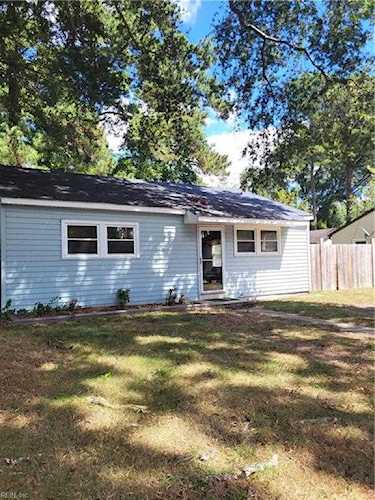2408 Payne Rd Chesapeake, VA 23323 home for sale, MLS#10457131 - Crescas Real Estate Photo 1