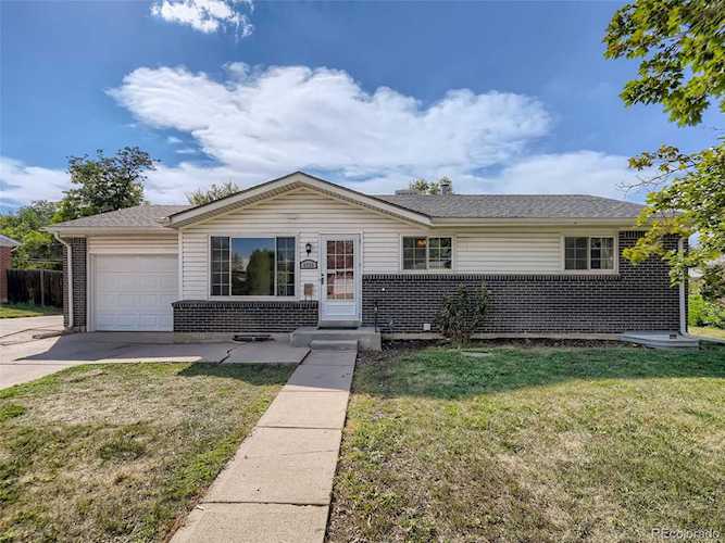 6765 S Bellaire Way Centennial, CO 80122