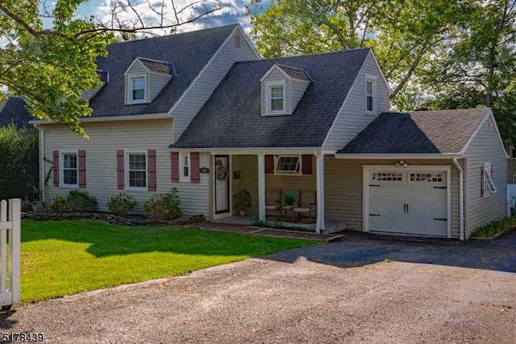 330 E Cedar St Livingston Twp., NJ 07039