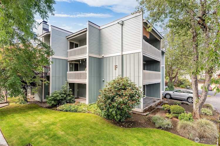 7425 Ruby Dr SW #F10 Lakewood, WA 98498